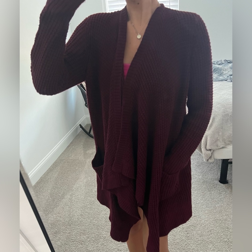 AMERICAN EAGLE CROCHET CARDIGAN